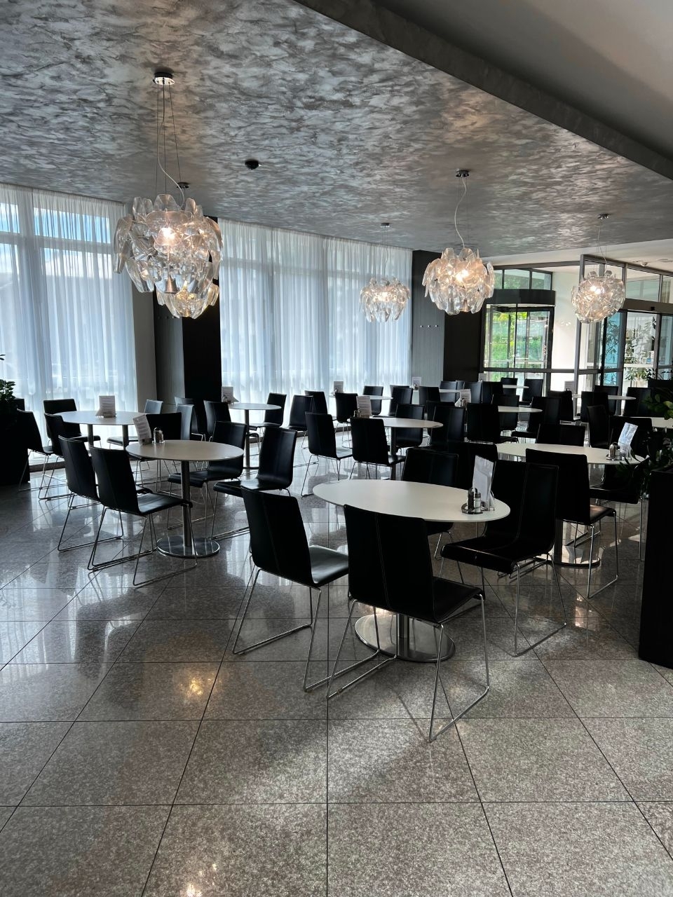 Omezený provoz restaurace 30. 5. od 12:00 do 13:00